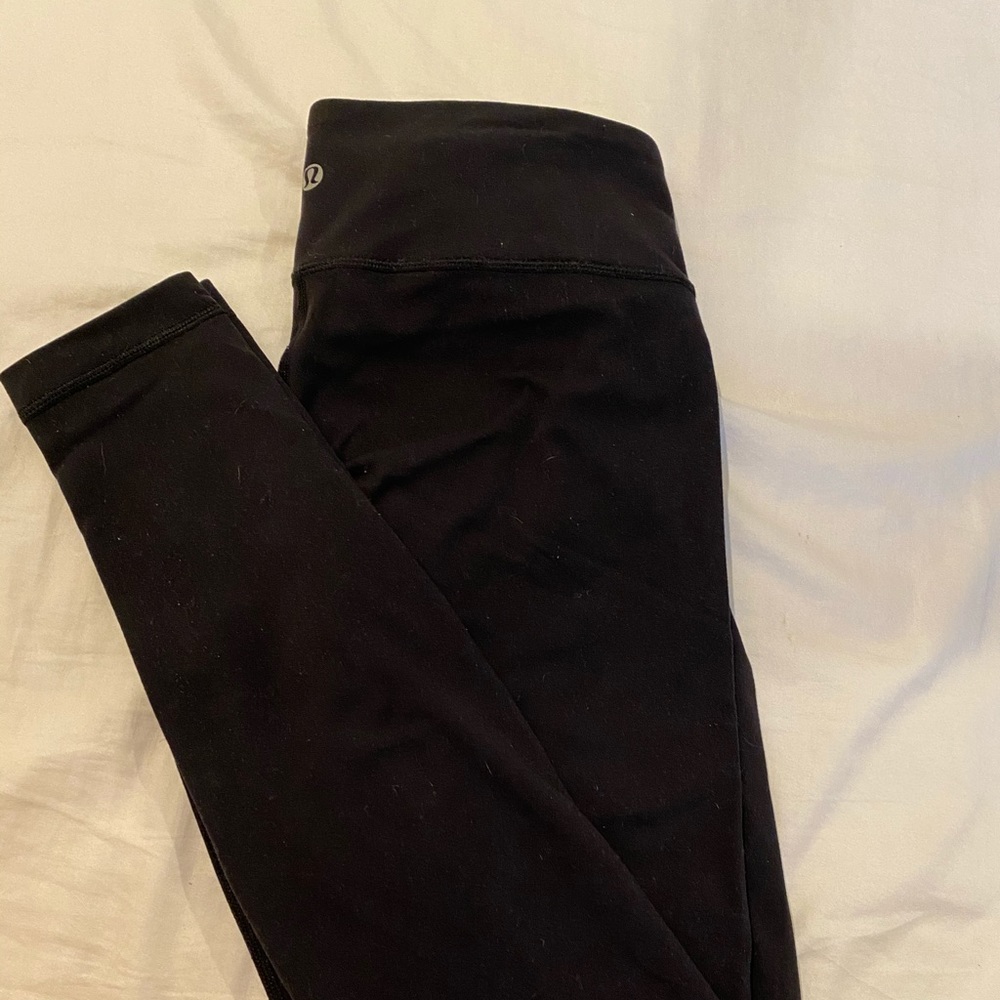 Lululemon Black Wunder Under Luon 28